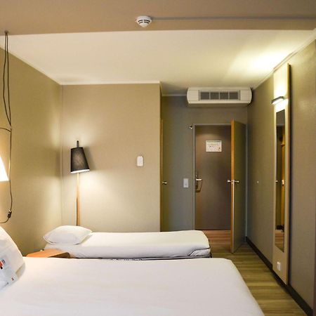 Ibis Hotel Frankfurt Airport Kelsterbach Bagian luar foto