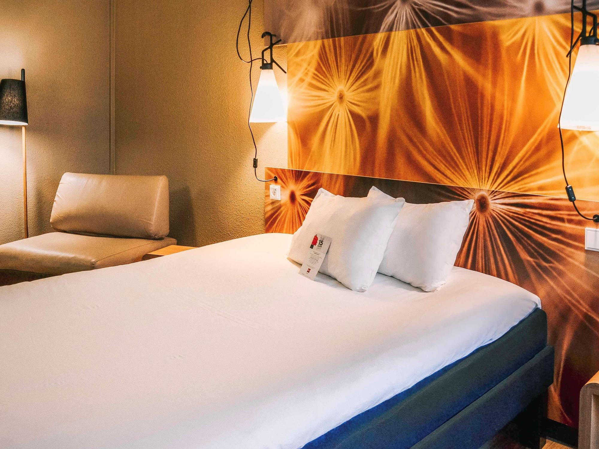 Ibis Hotel Frankfurt Airport Kelsterbach Bagian luar foto