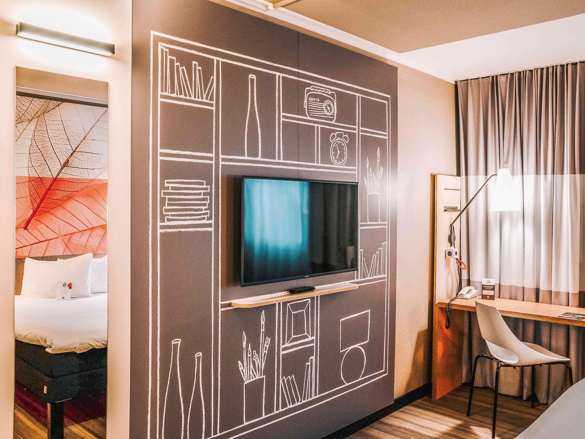 Ibis Hotel Frankfurt Airport Kelsterbach Bagian luar foto