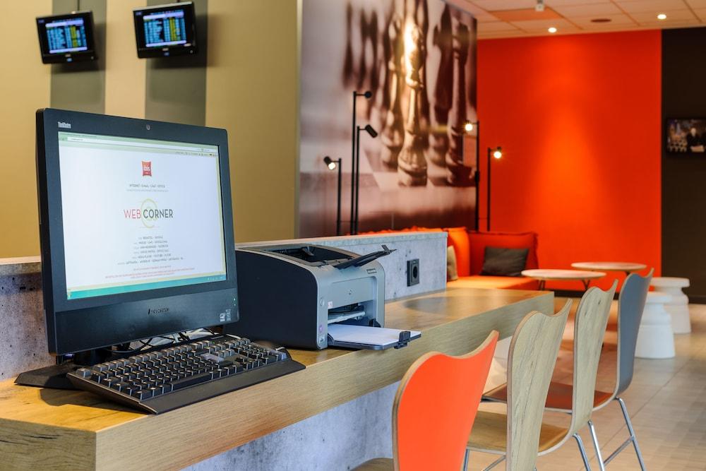 Ibis Hotel Frankfurt Airport Kelsterbach Bagian luar foto