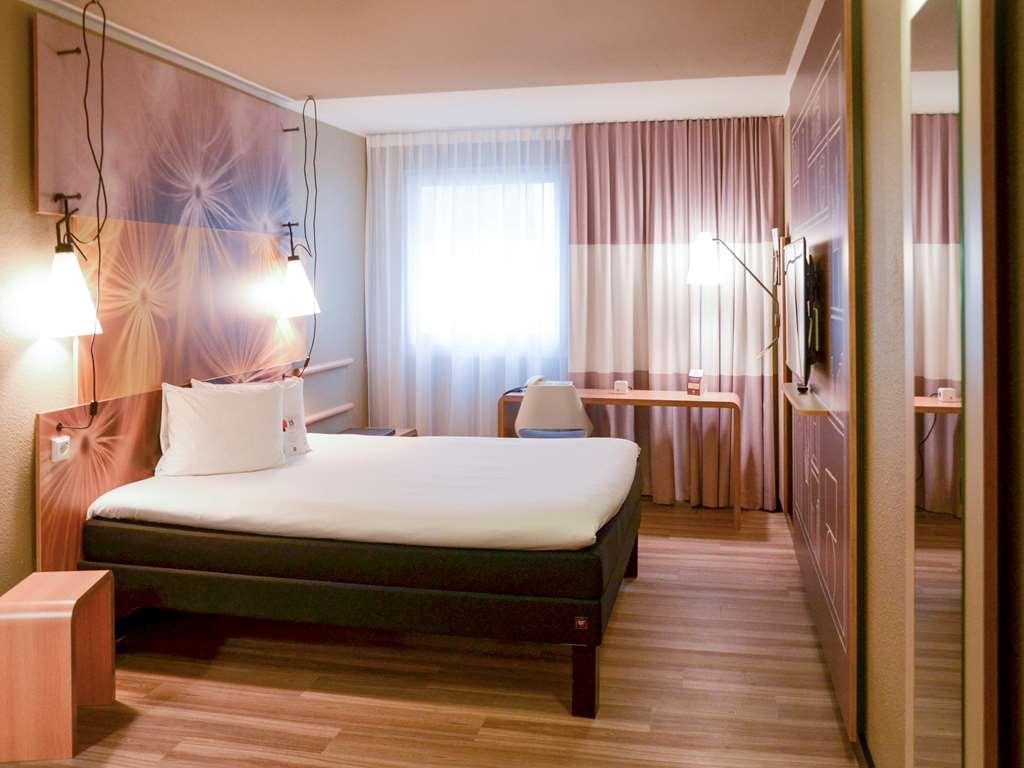 Ibis Hotel Frankfurt Airport Kelsterbach Ruang foto