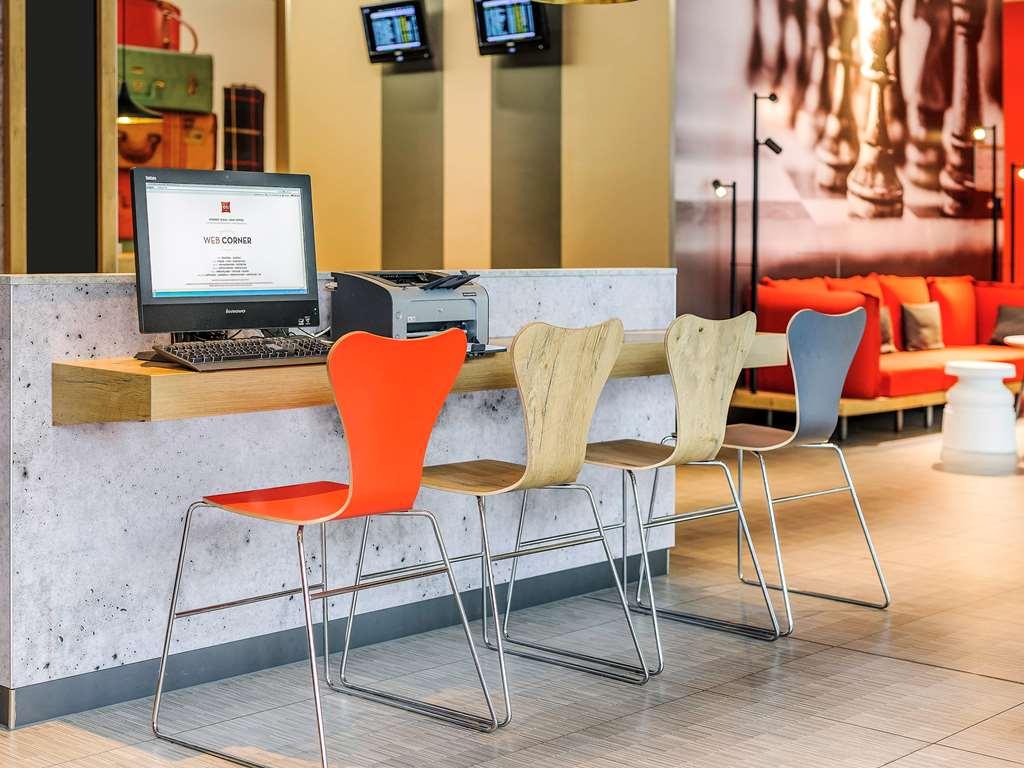 Ibis Hotel Frankfurt Airport Kelsterbach Bagian luar foto