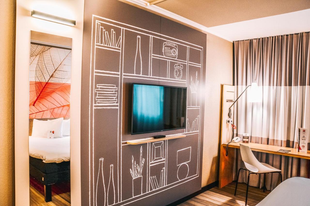 Ibis Hotel Frankfurt Airport Kelsterbach Bagian luar foto